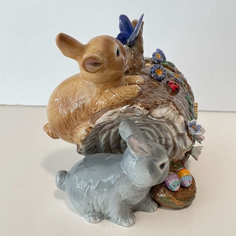 CWC Porcelain Box Easter Bunnies Tree Stump Hinged Keepsake Hand Painted Decor - Picture 5 of 16